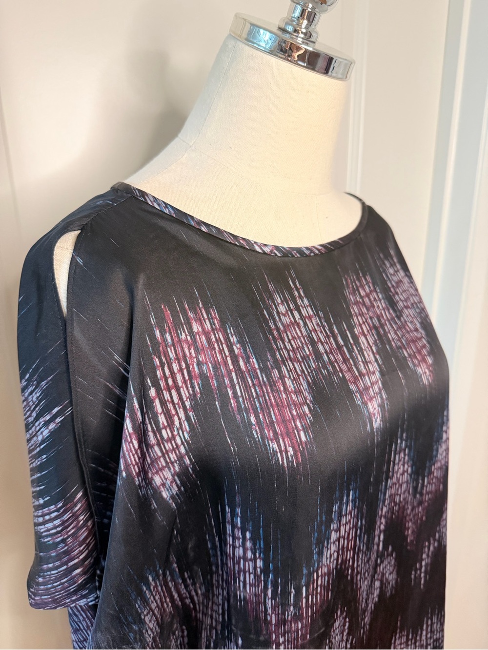 Nine West Abstract Chevron Ikat Blouse in Black, Purple and Blue Jewel Tones